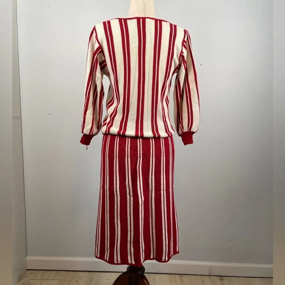 Vintage Savion Sweater and Matching Skirt Size 10